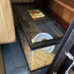 30 Gal Snake Terrarium 