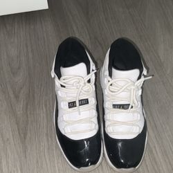 Jordan 11s 