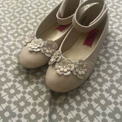 Size 1 Girl Shoe