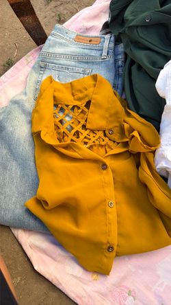 Bolsa de ropa para mujer SyM buenas condiciones $8 por toda