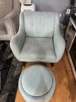 Ashely Furniture Accent Chair And Ottoman