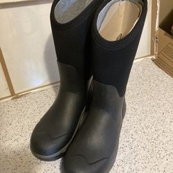 Mens Rain Boots Brand New Uh Hy I
