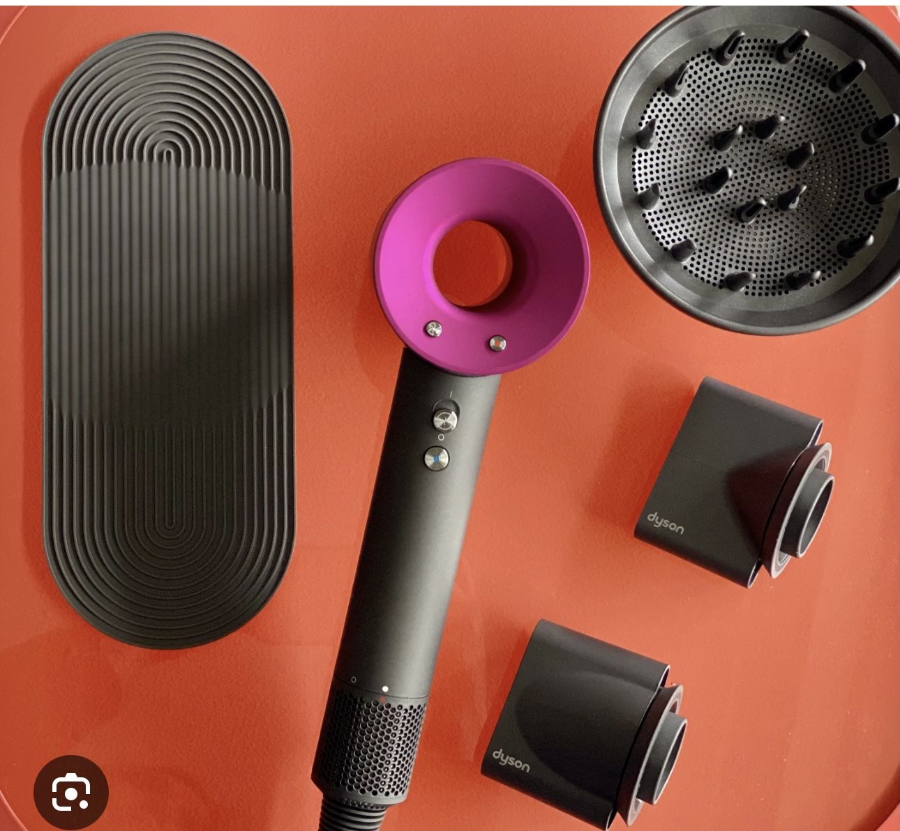 Dyson Blow Dryer w/ Regular Attachments 