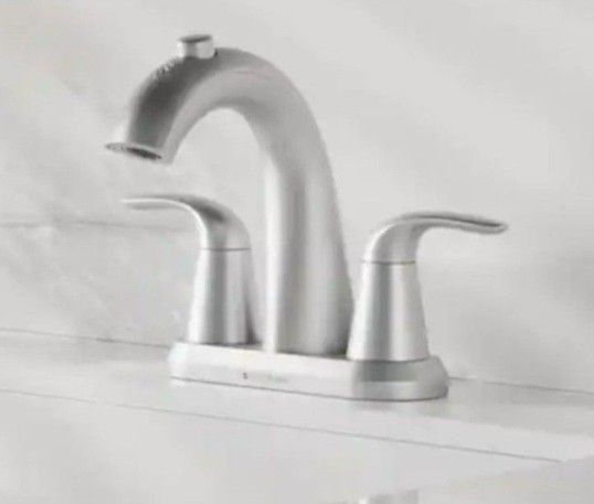 Luxury Fountain Bathroom Faucet 4" Center Set Dual Handles Brushed Nickel