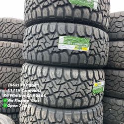 33x12.50R20 TBB R/T Set of Tires Installed and Balanced Set de Llantas Nuevas Instaladas y Balanceadas