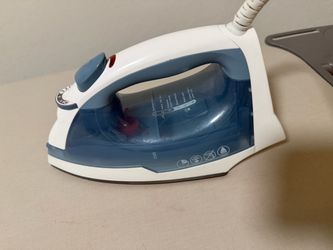 Steam Iron White and Blue
