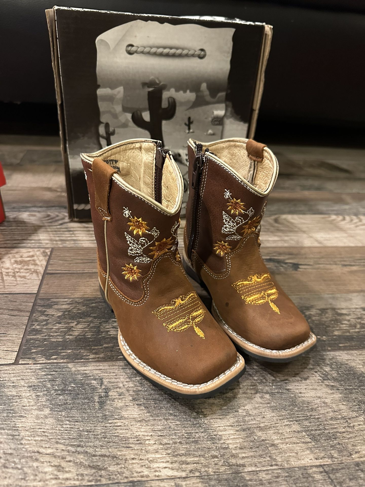 Boots Girls Toddler Size 8