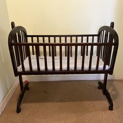 Million Dollar Baby Rocking Bassinet Crib Cherry Solid Wood Rare