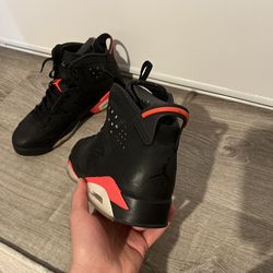 Jordan retro 6 infrared size 10.5