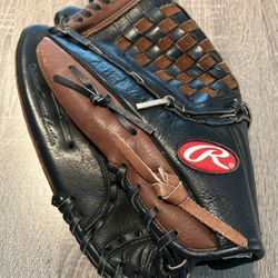 Rawlings Renegade Series RS1308 Black/Brown Basket Weave Baseball Glove LHT