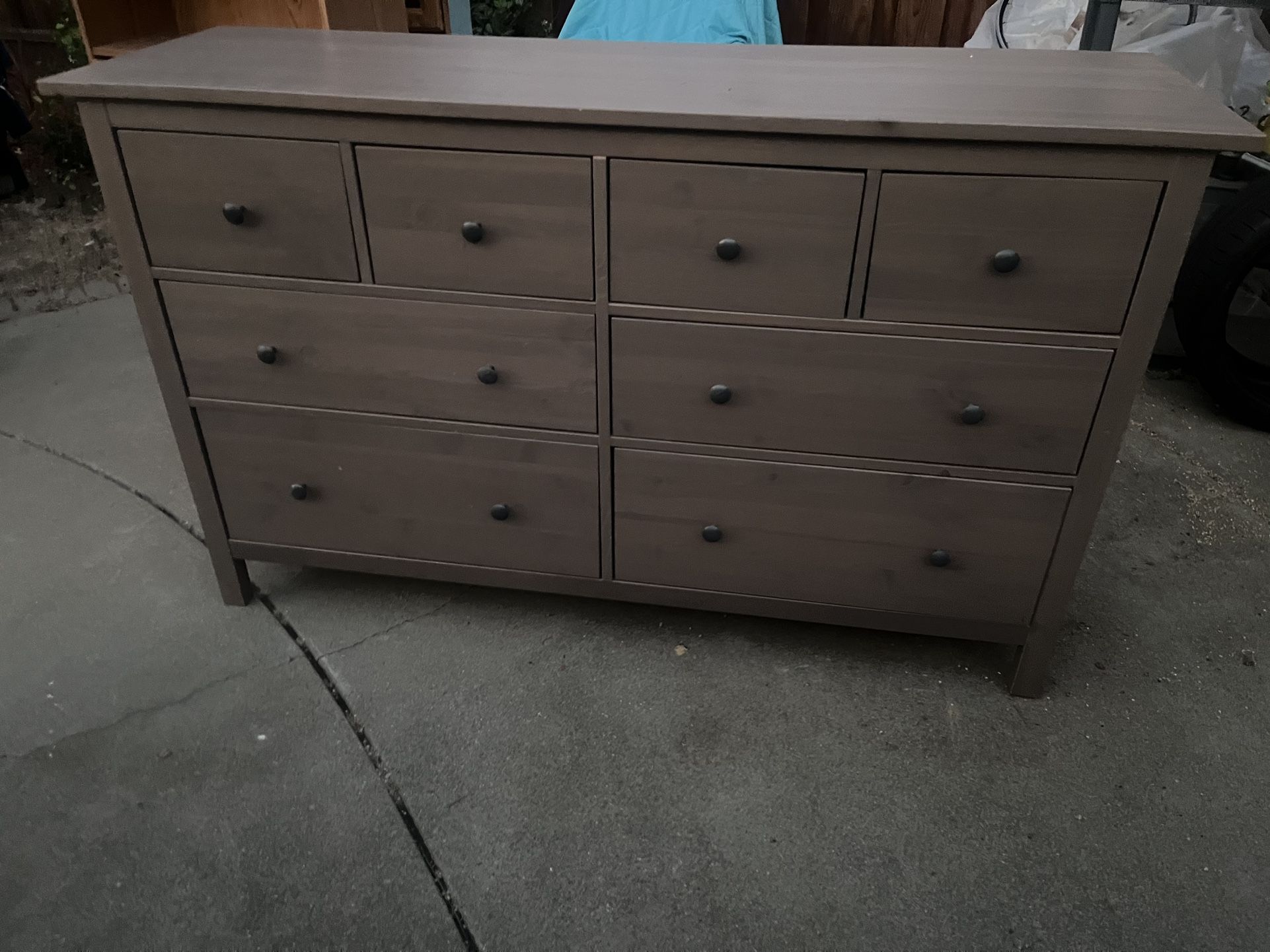 8 Drawer Dresser