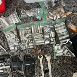 250 Piece,Tool Set