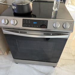 Samsung Stove Works Perfect 