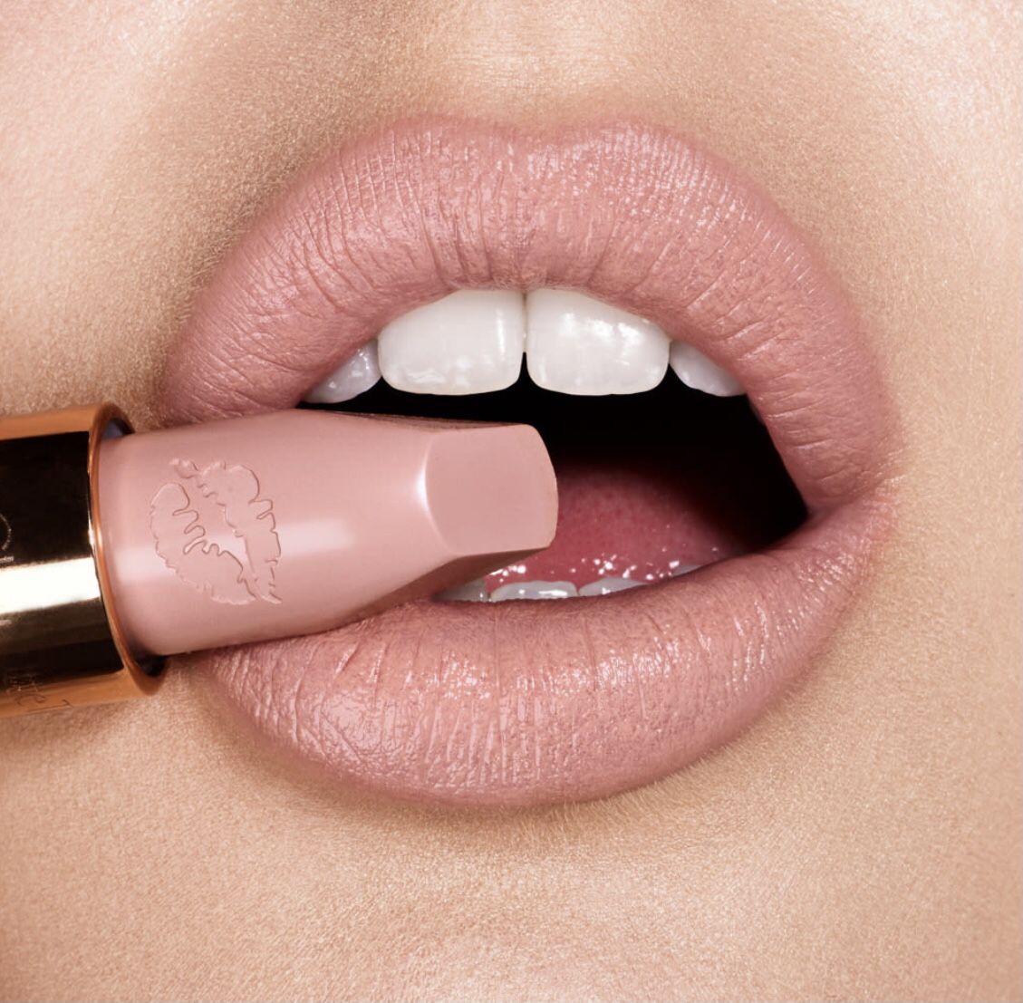 New! Charlotte Tilburyπππβ KIM KW βπππ Hot Lips Satin-shine Lipstick