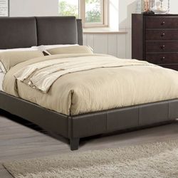 BRAND NEW QUEEN PLATFORM BED FRAME WITH BAMBOO MATTRESS INCLUDED $369