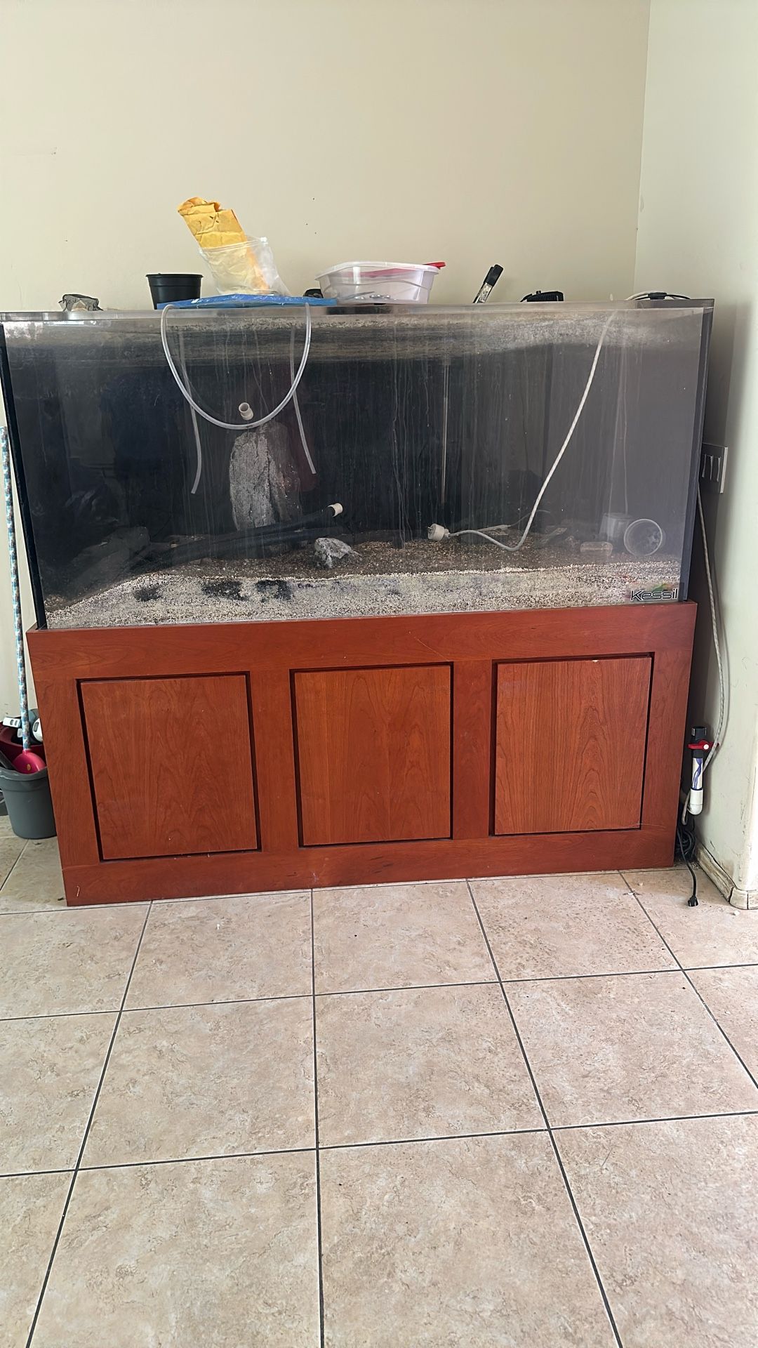 300 Gallon Fish Tank