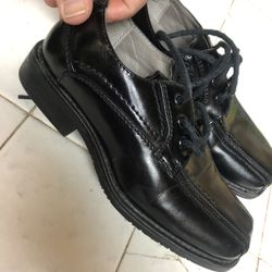 Boy Shoes  Size 11