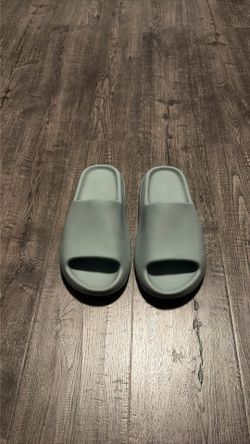 Adidas Yeezy Slides