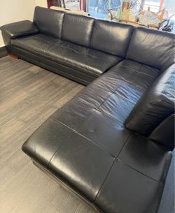 J&M Italian Leather Sectional Sofa w/ Chaise – Black – 112"