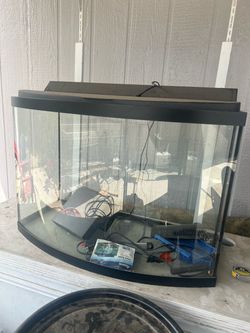 30 gallon Bow front Fish tank