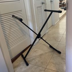 Adjustable Piano Stand