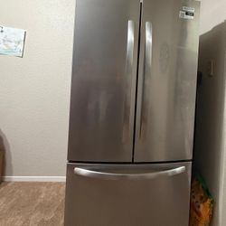 Frigidaire Stainless Steel Fridge - Bottom Freezer, Great Condition