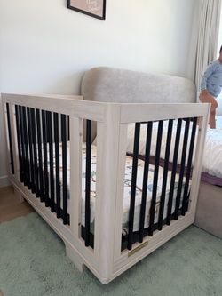 YUZU 8-in-1 Crib from newborn to 5 years | UNUSED
