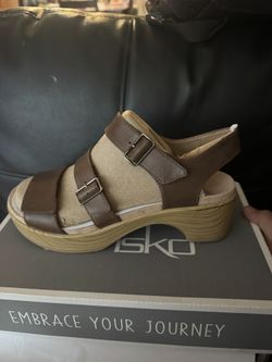 New In Box Dansko Sandals