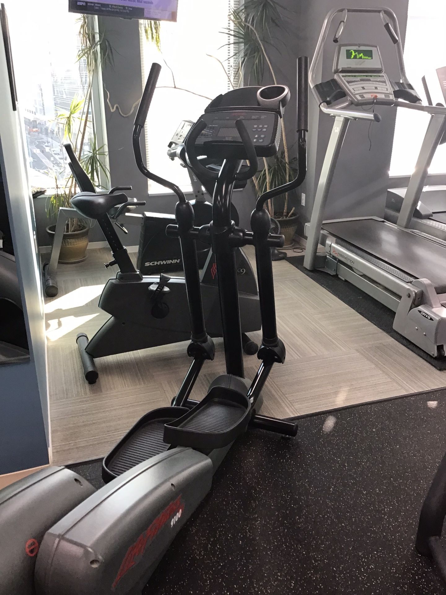 Life Fitness Elliptical 