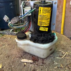 Volvo Trim Pump 854437