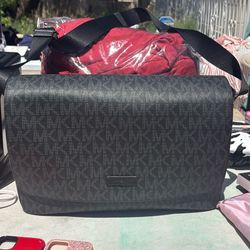 MICHAEL KORS SIDE BAG
