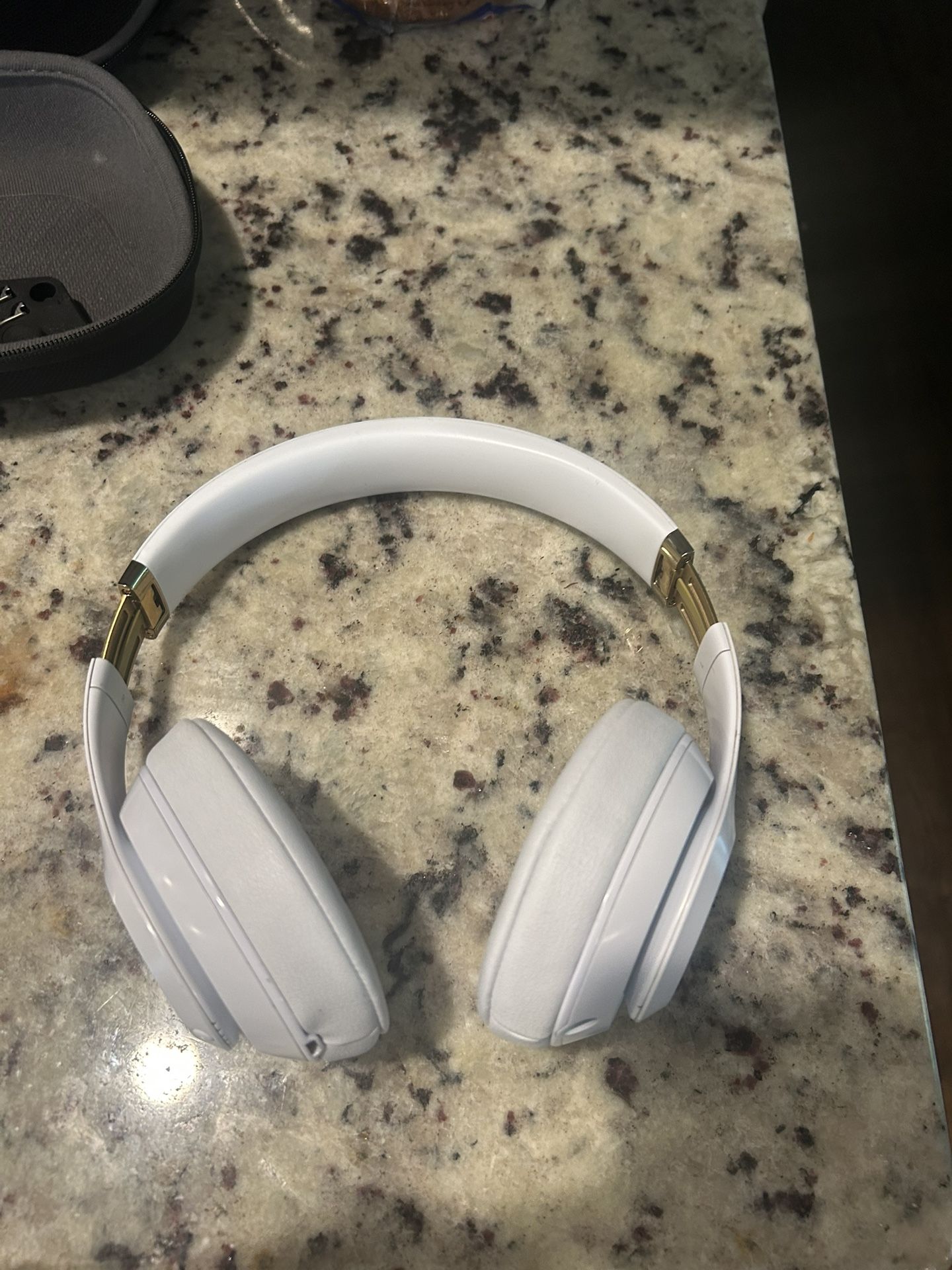 Beats Studio 3
