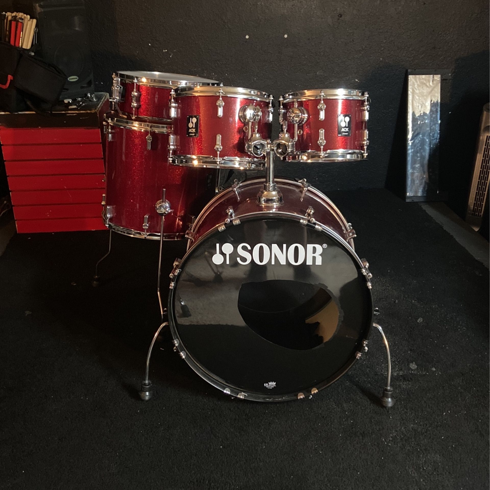 Sonor 5 Piece Drum Set.