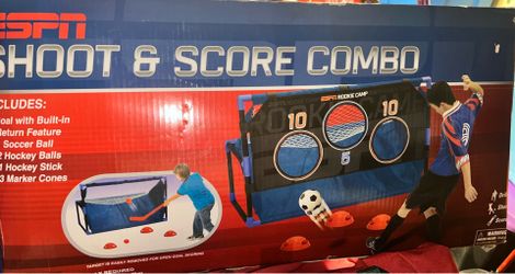 New. Heavy duty sports net/center