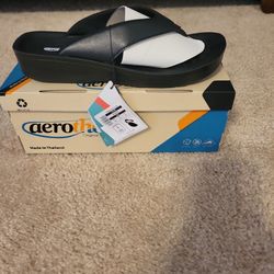 Black leather aerothotic Flip Flops
