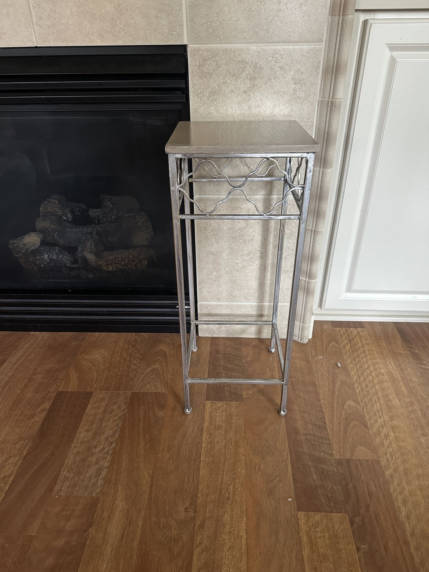 Accent Table