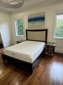 Beautiful Queen Bed Frame & Mattress - Excellent Condition
