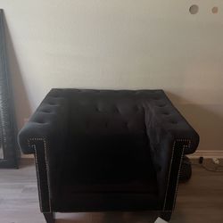 Black Oversize Chair (Chair Only)