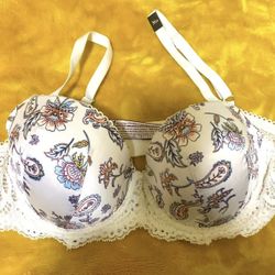 NWT Victoria's Secret Floral With White Lace Bra