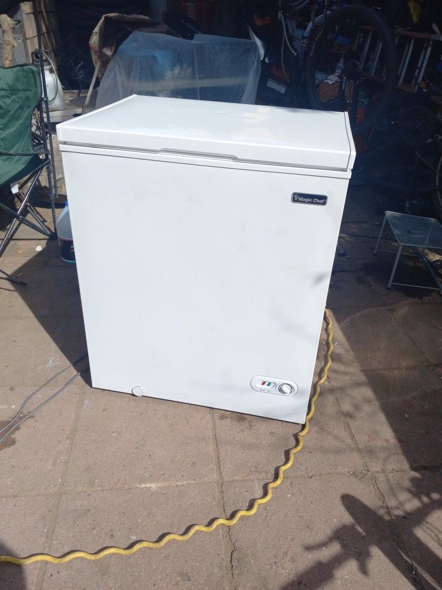Magic Chef Freezer