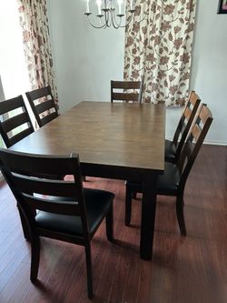 Dining Table - Like New Condition
