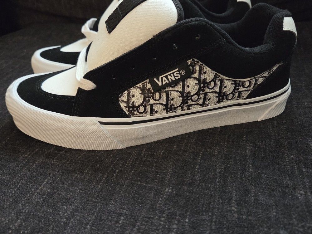 Custom Vans size 9.5mens
