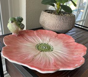 Ceramic Serving Flower Plate with Bird Figurine