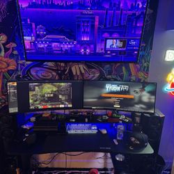 Full gaming setup Desktop pc 2 monitors mouse/keybored 