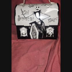 Vintage Disney Tim Burton Nightmare Before Christmas Tin Lunch Box. 