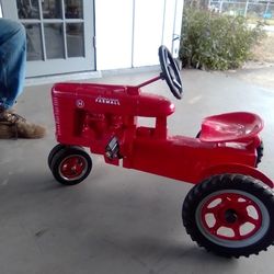 .Cormic Deering Farmall Deering   Farmall Peadleassi