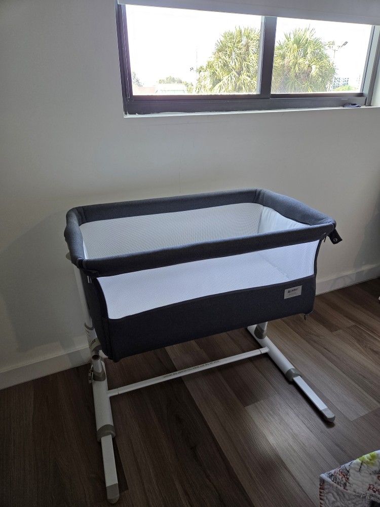 RONBEI Baby Bassinet, Bedside Sleeper Crib. Baby Bed / Infant