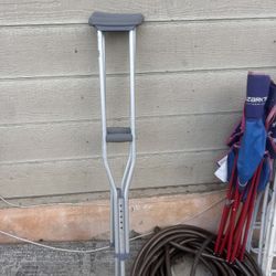 Crutches 