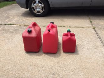 Gasoline tanks 2 & 5 gallons
