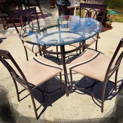 36" Round Glass Top Table With 4 Chairs